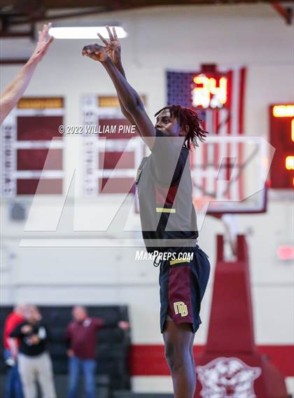 Thumbnail 1 in Mount Vernon vs. Newburgh Free Academy (NYSPHSAA Class AA Regional Semifinal) photogallery.