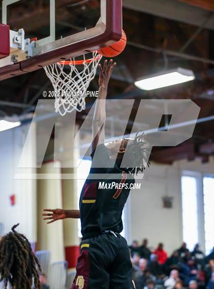 Thumbnail 2 in Mount Vernon vs. Newburgh Free Academy (NYSPHSAA Class AA Regional Semifinal) photogallery.