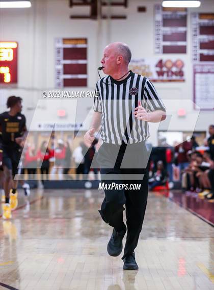 Thumbnail 2 in Mount Vernon vs. Newburgh Free Academy (NYSPHSAA Class AA Regional Semifinal) photogallery.