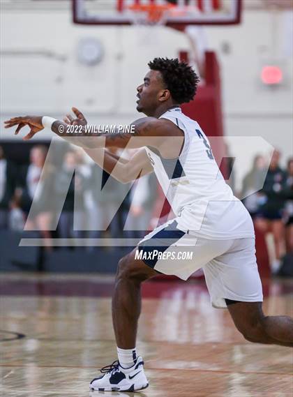 Thumbnail 1 in Mount Vernon vs. Newburgh Free Academy (NYSPHSAA Class AA Regional Semifinal) photogallery.