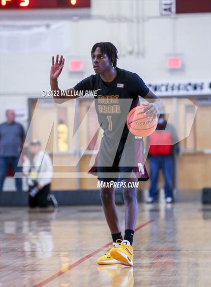Thumbnail 2 in Mount Vernon vs. Newburgh Free Academy (NYSPHSAA Class AA Regional Semifinal) photogallery.