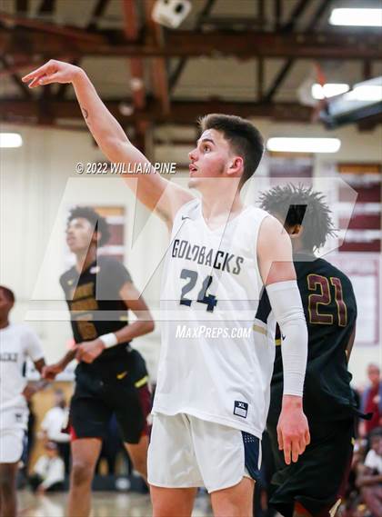 Thumbnail 2 in Mount Vernon vs. Newburgh Free Academy (NYSPHSAA Class AA Regional Semifinal) photogallery.