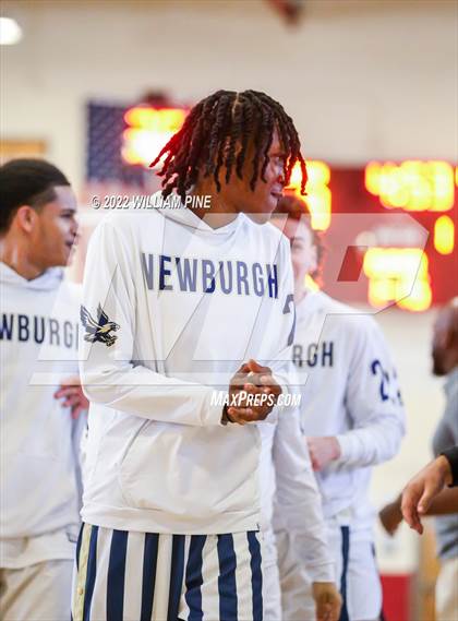 Thumbnail 1 in Mount Vernon vs. Newburgh Free Academy (NYSPHSAA Class AA Regional Semifinal) photogallery.