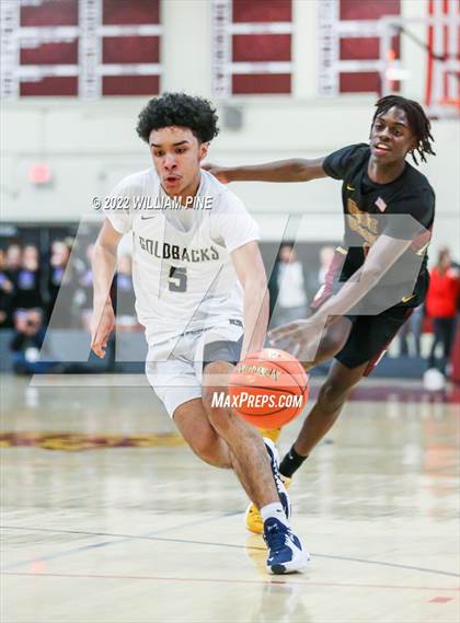 Thumbnail 2 in Mount Vernon vs. Newburgh Free Academy (NYSPHSAA Class AA Regional Semifinal) photogallery.
