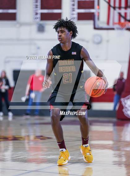 Thumbnail 1 in Mount Vernon vs. Newburgh Free Academy (NYSPHSAA Class AA Regional Semifinal) photogallery.