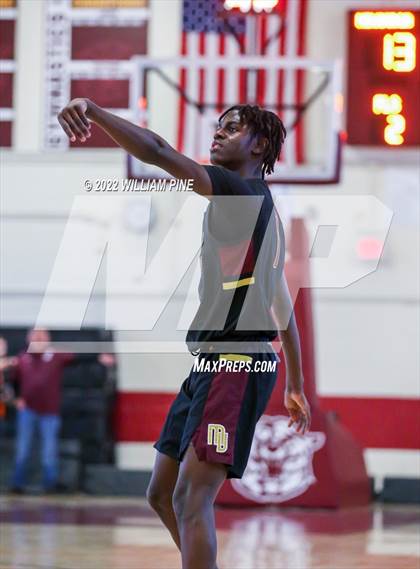 Thumbnail 2 in Mount Vernon vs. Newburgh Free Academy (NYSPHSAA Class AA Regional Semifinal) photogallery.