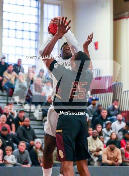 Thumbnail 2 in Mount Vernon vs. Newburgh Free Academy (NYSPHSAA Class AA Regional Semifinal) photogallery.