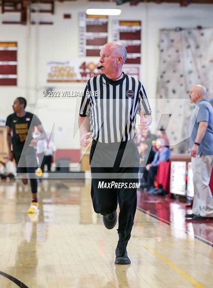 Thumbnail 2 in Mount Vernon vs. Newburgh Free Academy (NYSPHSAA Class AA Regional Semifinal) photogallery.