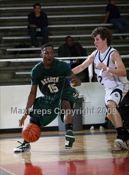 Thumbnail 1 in College Park vs. De Soto (McDonalds Texas Invitational) photogallery.