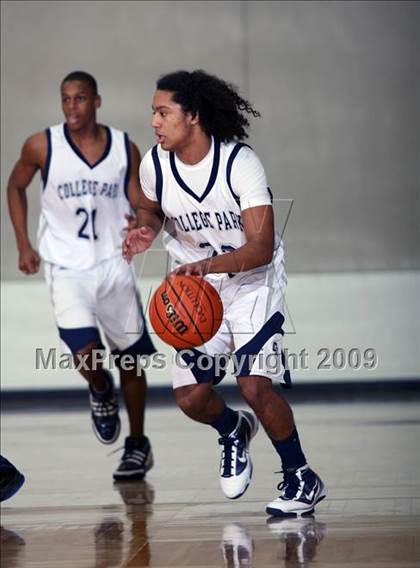 Thumbnail 3 in College Park vs. De Soto (McDonalds Texas Invitational) photogallery.