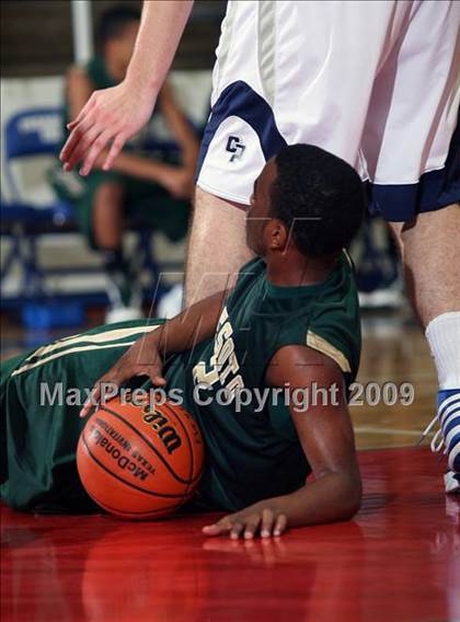 Thumbnail 2 in College Park vs. De Soto (McDonalds Texas Invitational) photogallery.