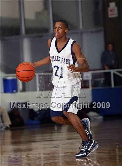 Thumbnail 2 in College Park vs. De Soto (McDonalds Texas Invitational) photogallery.