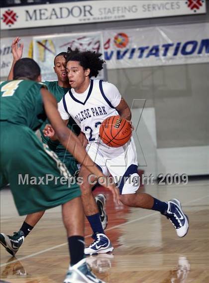 Thumbnail 3 in College Park vs. De Soto (McDonalds Texas Invitational) photogallery.