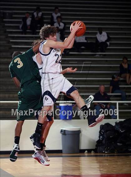 Thumbnail 1 in College Park vs. De Soto (McDonalds Texas Invitational) photogallery.