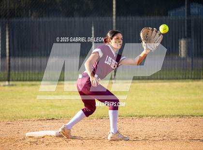 Thumbnail 3 in Los Fresnos @ Harlingen photogallery.