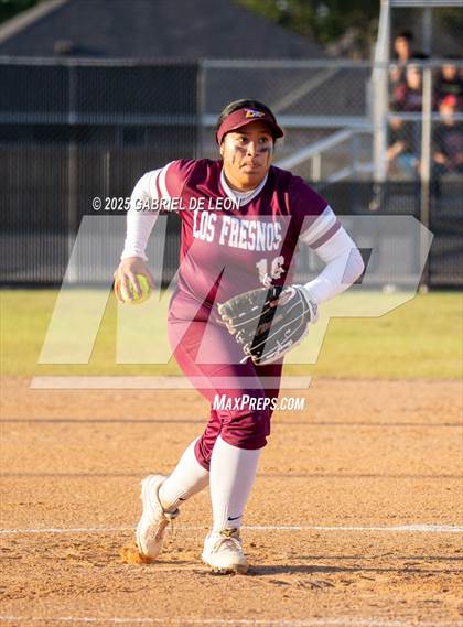 Thumbnail 1 in Los Fresnos @ Harlingen photogallery.