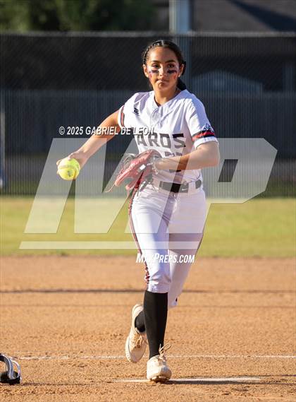 Thumbnail 1 in Los Fresnos @ Harlingen photogallery.
