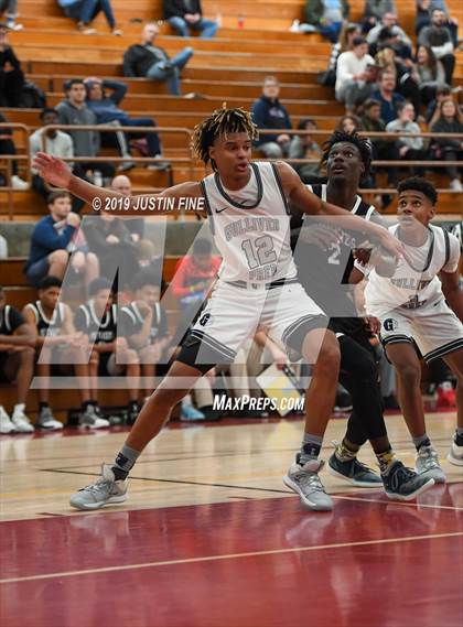 Thumbnail 1 in Sheldon vs. Gulliver Prep (Torrey Pines Holiday Classic) photogallery.