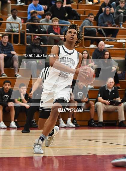 Thumbnail 2 in Sheldon vs. Gulliver Prep (Torrey Pines Holiday Classic) photogallery.