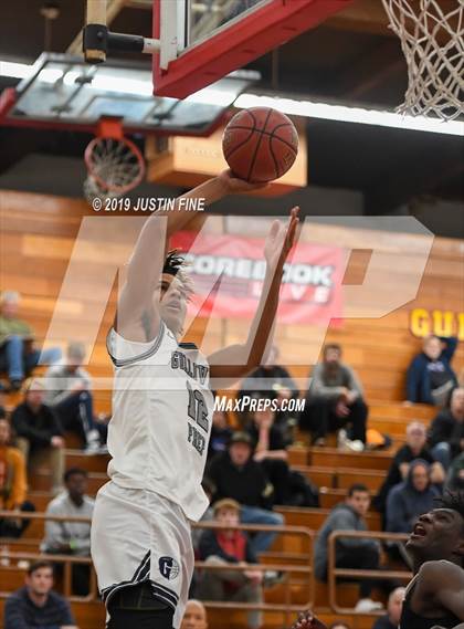 Thumbnail 1 in Sheldon vs. Gulliver Prep (Torrey Pines Holiday Classic) photogallery.