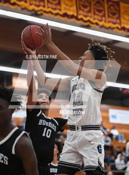 Thumbnail 1 in Sheldon vs. Gulliver Prep (Torrey Pines Holiday Classic) photogallery.