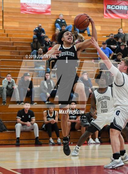 Thumbnail 2 in Sheldon vs. Gulliver Prep (Torrey Pines Holiday Classic) photogallery.