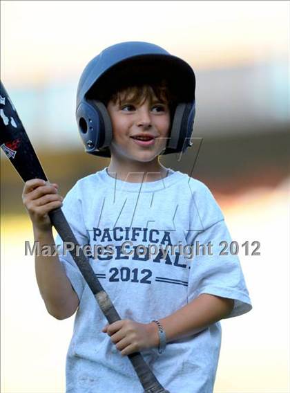 Thumbnail 1 in Pacifica vs. Aliso Niguel (CIF SS D2 Final) photogallery.