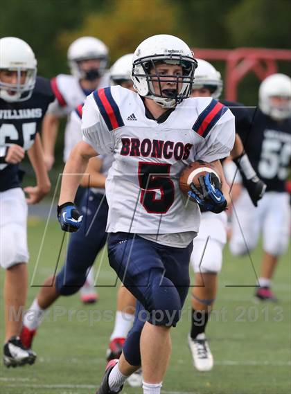 Thumbnail 1 in Boyd B vs Williams photogallery.