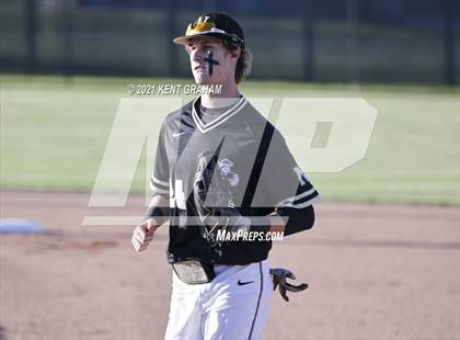 Thumbnail 2 in Noblesville vs Westfield (IHSAA Sectional Semifinal) photogallery.