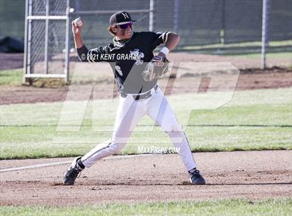 Thumbnail 2 in Noblesville vs Westfield (IHSAA Sectional Semifinal) photogallery.