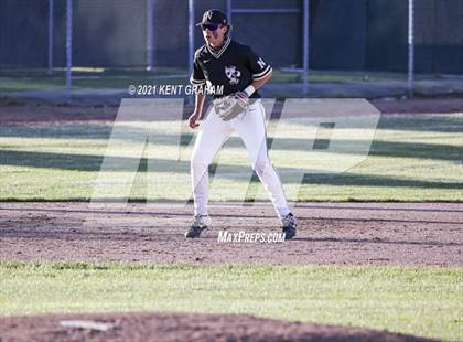 Thumbnail 1 in Noblesville vs Westfield (IHSAA Sectional Semifinal) photogallery.