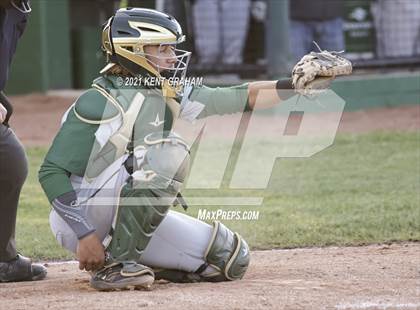 Thumbnail 1 in Noblesville vs Westfield (IHSAA Sectional Semifinal) photogallery.
