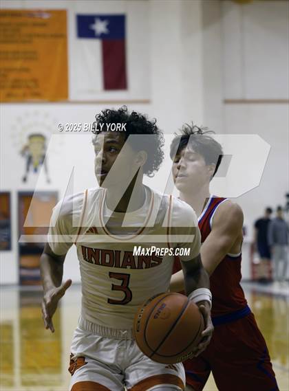 Thumbnail 3 in Grand Saline vs Alba-Golden photogallery.