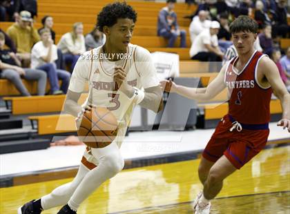 Thumbnail 1 in Grand Saline vs Alba-Golden photogallery.