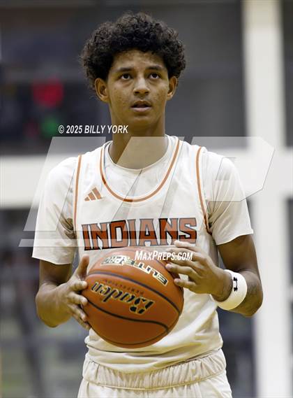 Thumbnail 1 in Grand Saline vs Alba-Golden photogallery.