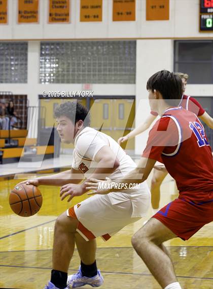 Thumbnail 2 in Grand Saline vs Alba-Golden photogallery.