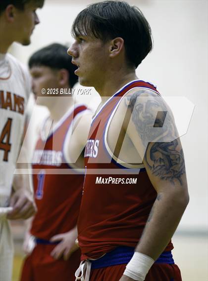 Thumbnail 2 in Grand Saline vs Alba-Golden photogallery.