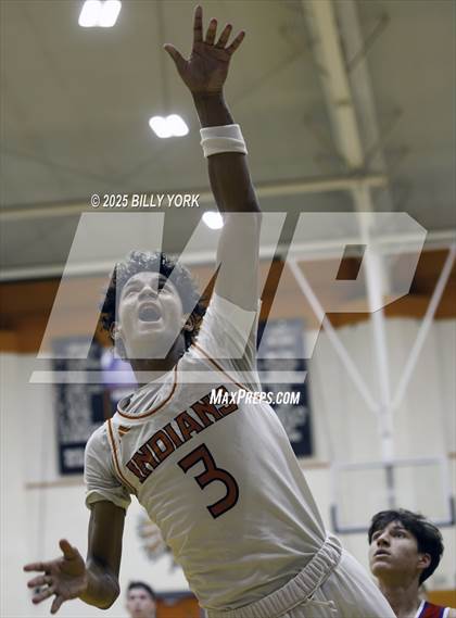 Thumbnail 2 in Grand Saline vs Alba-Golden photogallery.