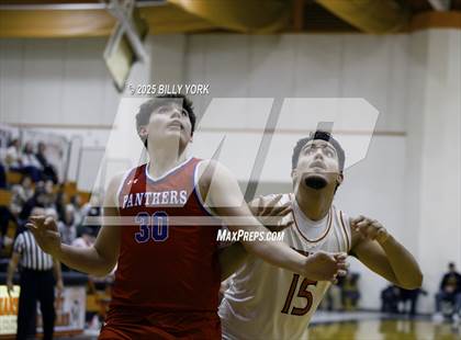 Thumbnail 3 in Grand Saline vs Alba-Golden photogallery.