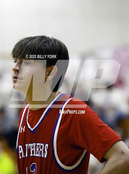 Thumbnail 1 in Grand Saline vs Alba-Golden photogallery.