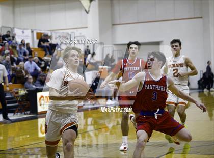 Thumbnail 1 in Grand Saline vs Alba-Golden photogallery.