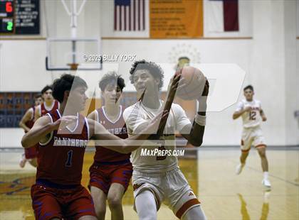 Thumbnail 3 in Grand Saline vs Alba-Golden photogallery.