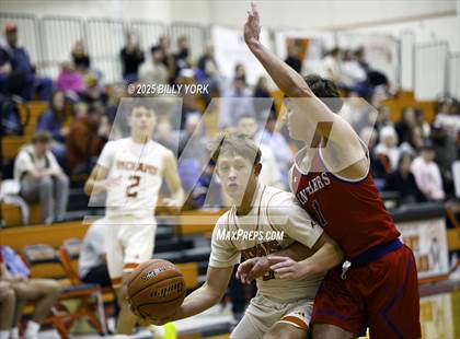 Thumbnail 1 in Grand Saline vs Alba-Golden photogallery.