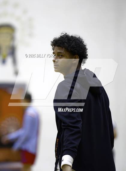 Thumbnail 2 in Grand Saline vs Alba-Golden photogallery.