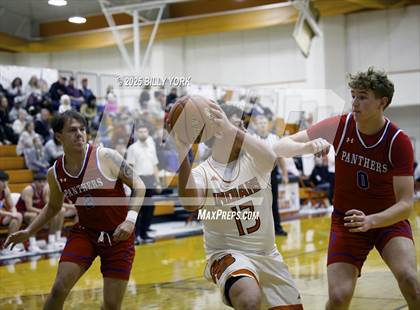 Thumbnail 3 in Grand Saline vs Alba-Golden photogallery.