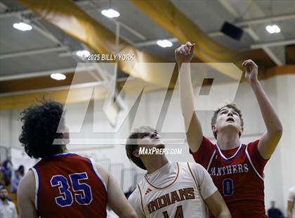 Thumbnail 3 in Grand Saline vs Alba-Golden photogallery.