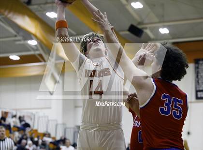 Thumbnail 1 in Grand Saline vs Alba-Golden photogallery.