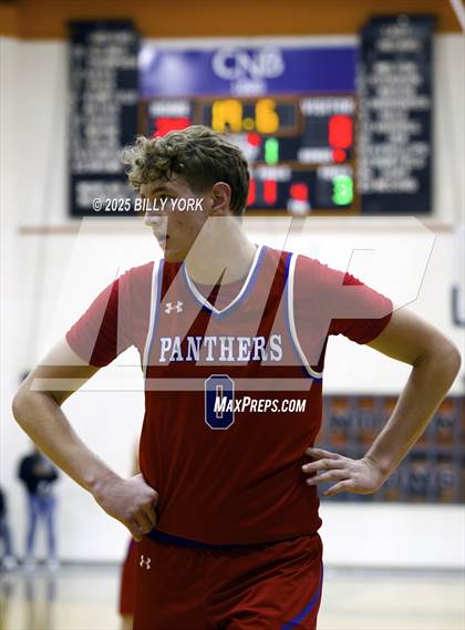 Thumbnail 1 in Grand Saline vs Alba-Golden photogallery.