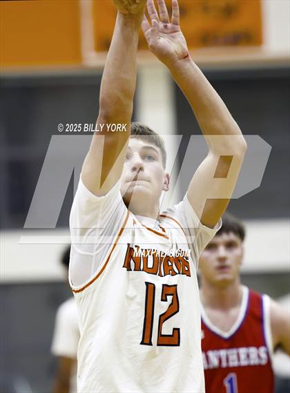 Thumbnail 3 in Grand Saline vs Alba-Golden photogallery.