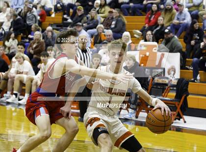 Thumbnail 3 in Grand Saline vs Alba-Golden photogallery.